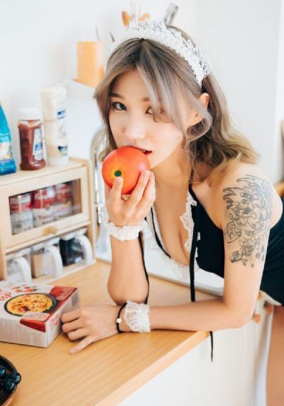 美女脱了小内内露出尿口_BD英语电影完整版在线观看