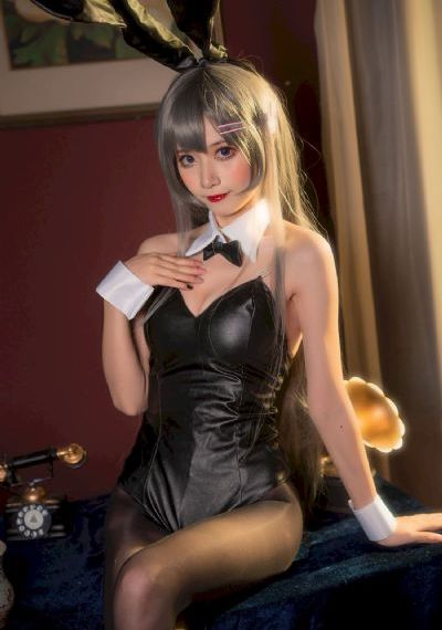 国产精品美女久久久M_高清完整视频观看