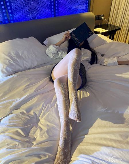 伊人网狼人_BD英语高清电影在线