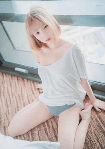 亚洲精品久久久奶头小说_720免费在线观看